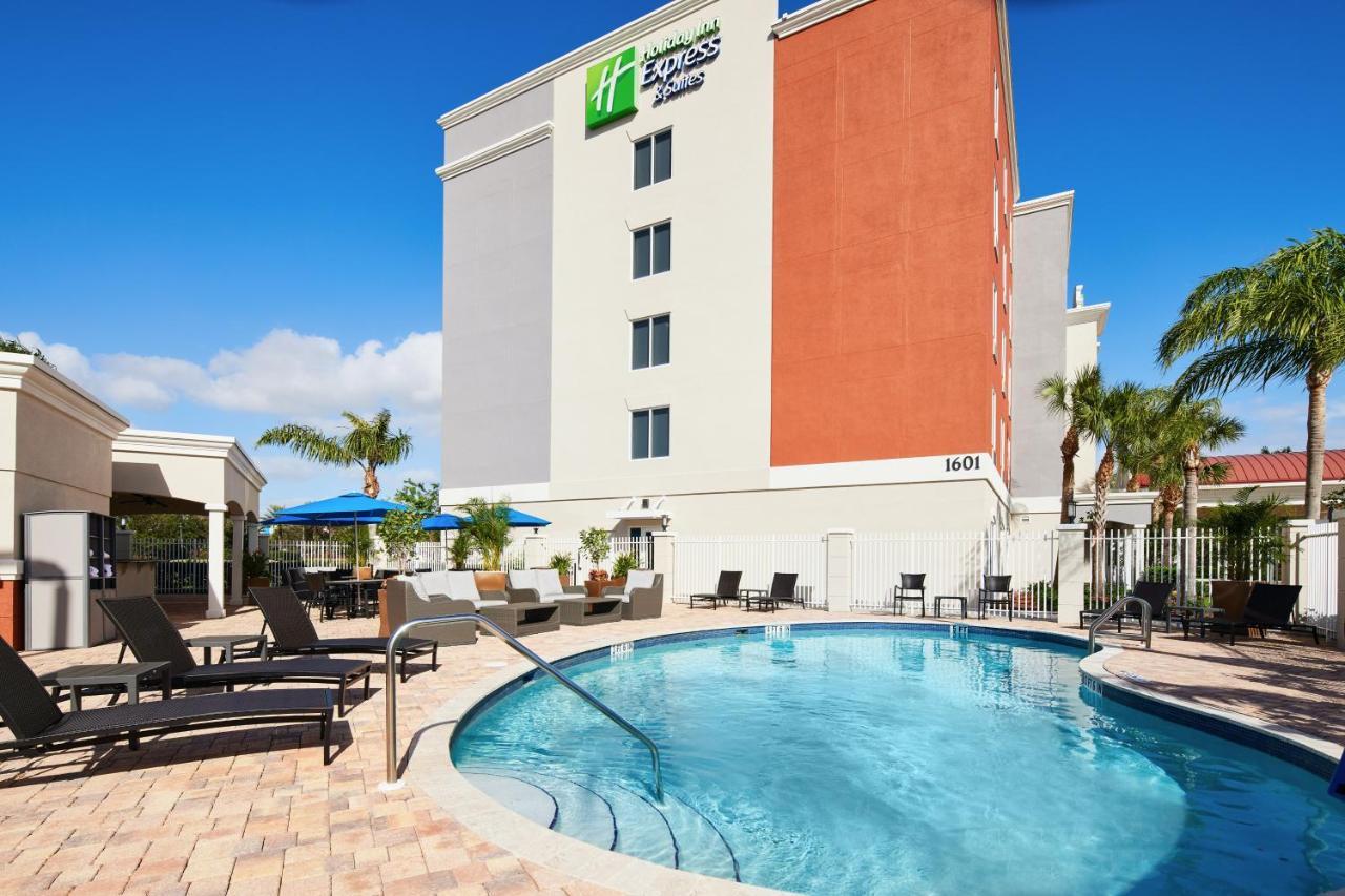 Holiday Inn Express Hotel & Suites Port St. Lucie West By Ihg Εξωτερικό φωτογραφία